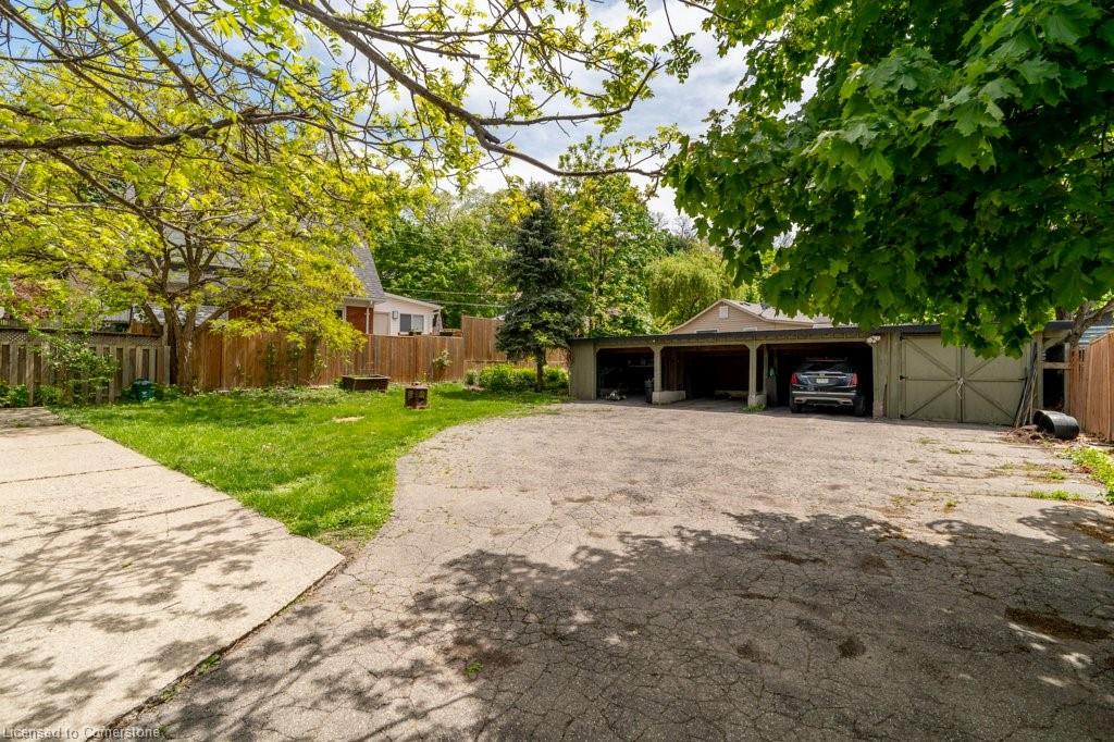 31 Bruce Street Property Photo 25