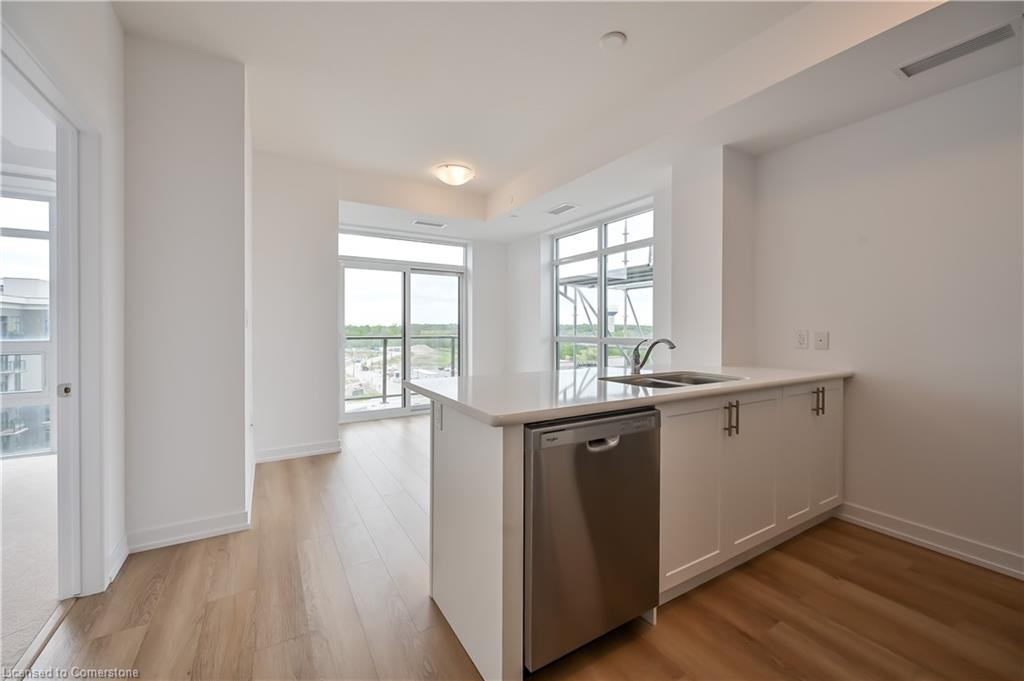 611-470 Dundas Street E Property Photo 1