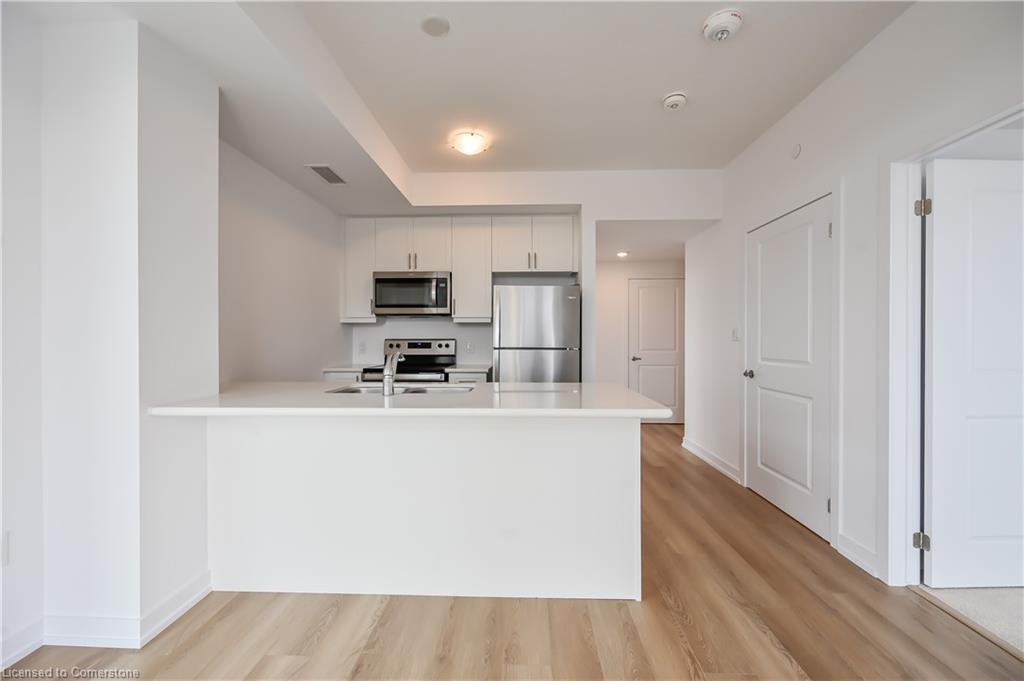 611-470 Dundas Street E Property Photo 4