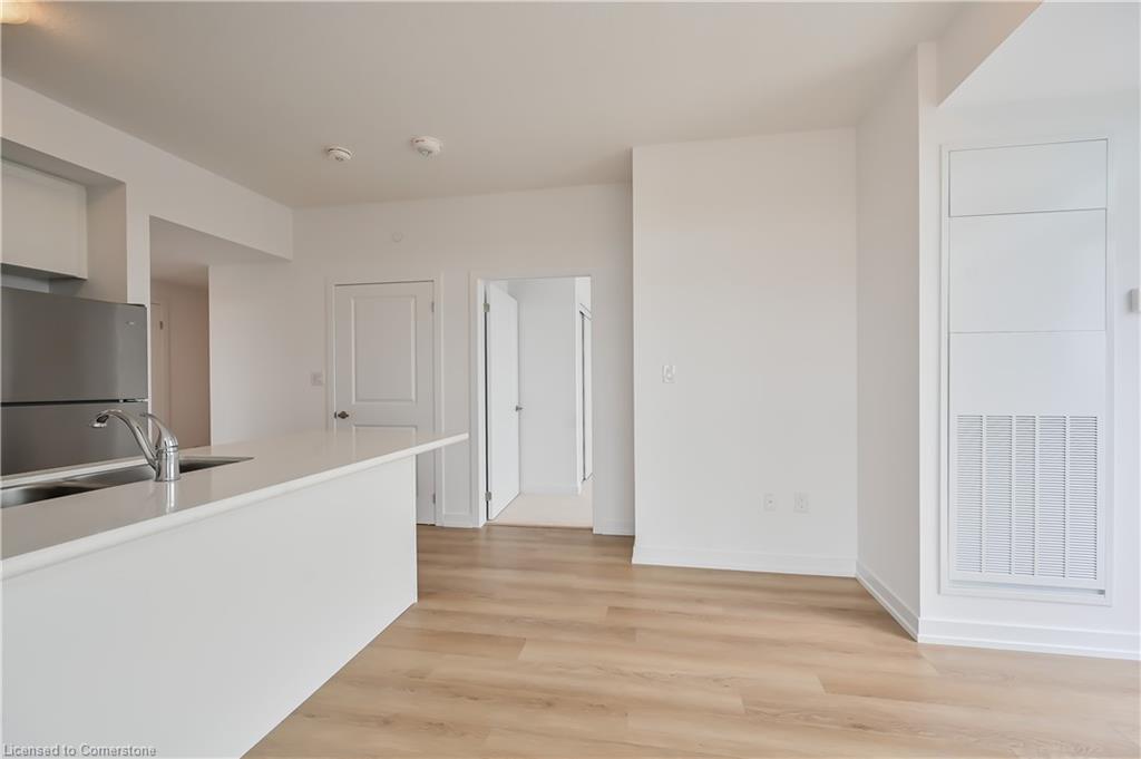 611-470 Dundas Street E Property Photo 10
