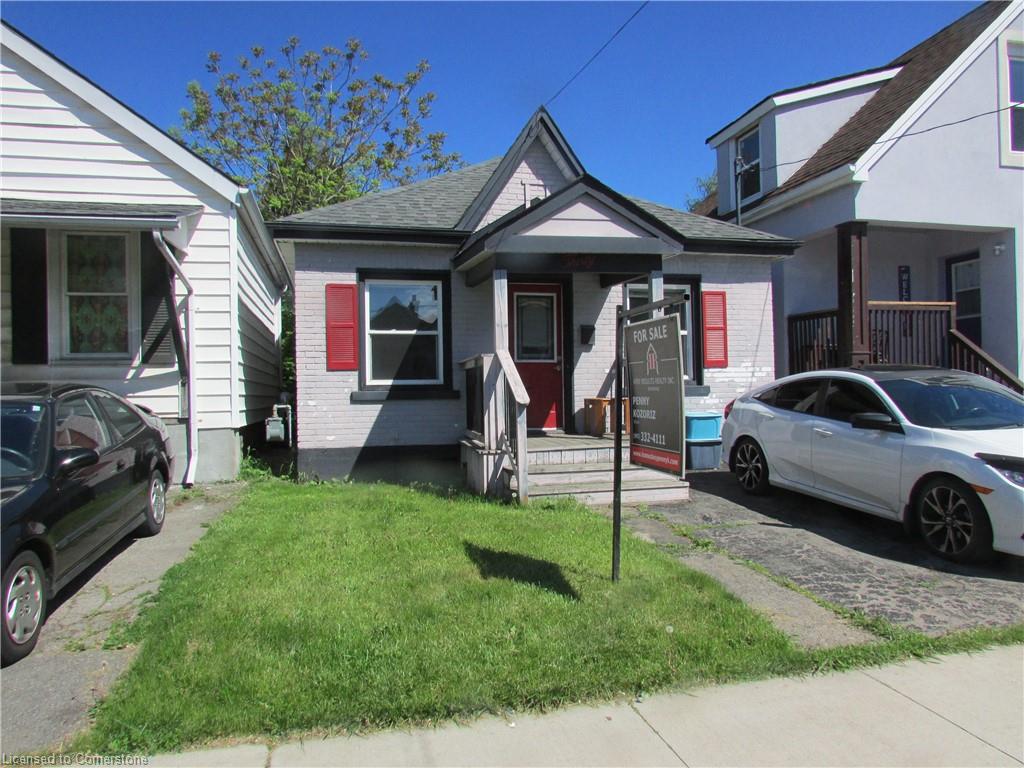 30 Robins Avenue Property Photo 1