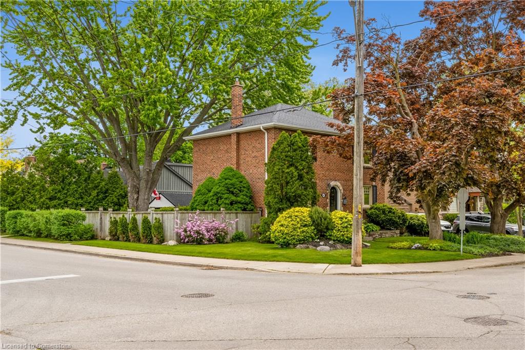 605 Emerald Street Property Photo 4