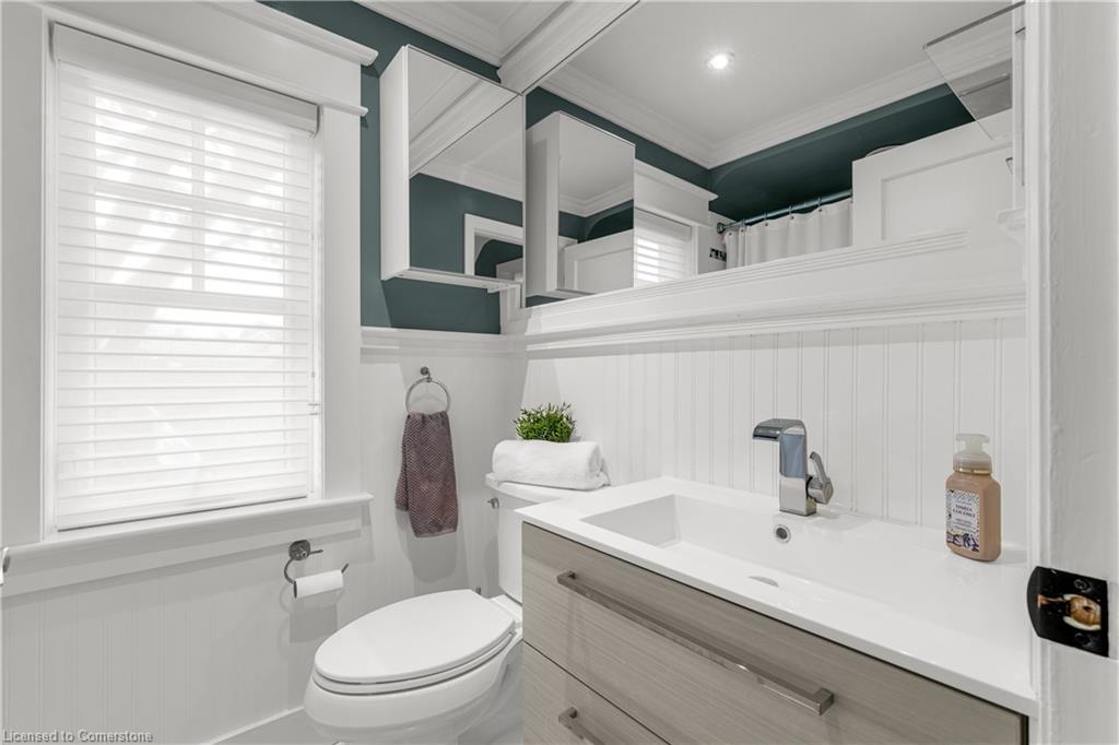 605 Emerald Street Property Photo 23