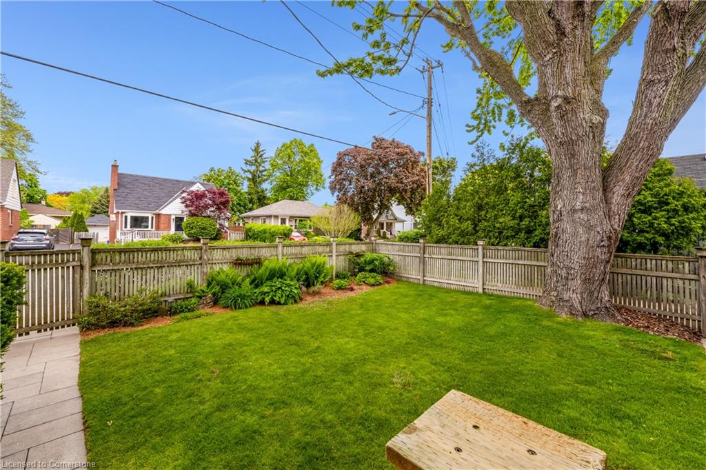 605 Emerald Street Property Photo 36