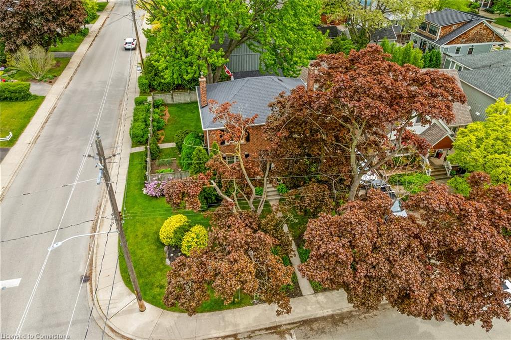 605 Emerald Street Property Photo 48