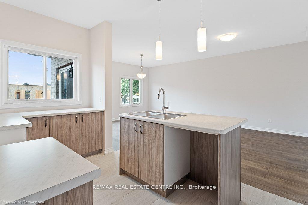 103 Mclaughlin Street Property Photo 7
