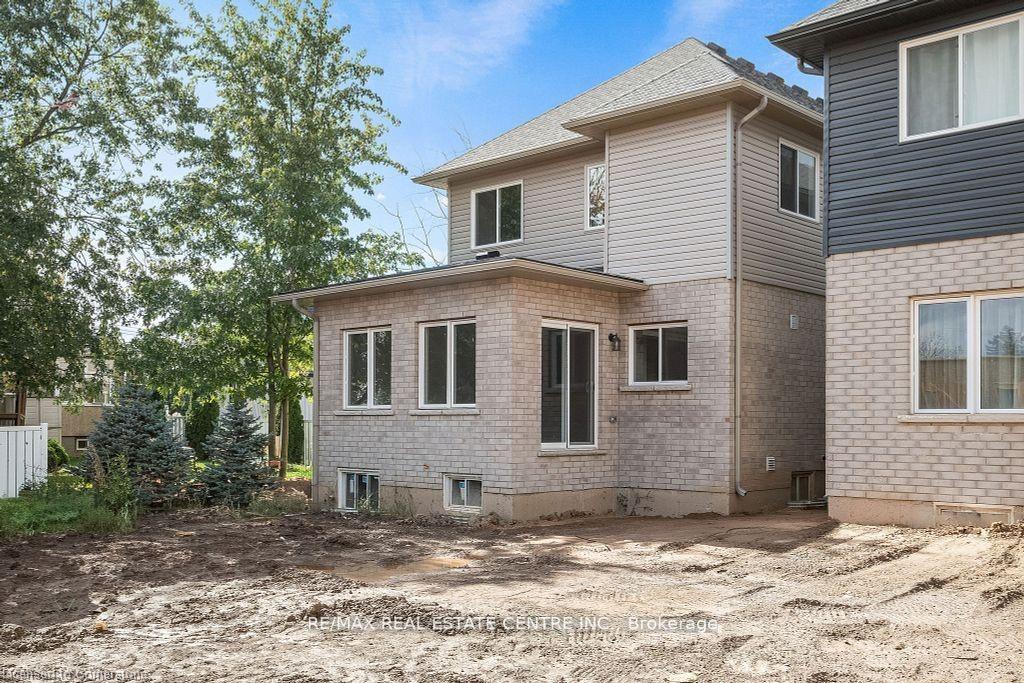 103 Mclaughlin Street Property Photo 38