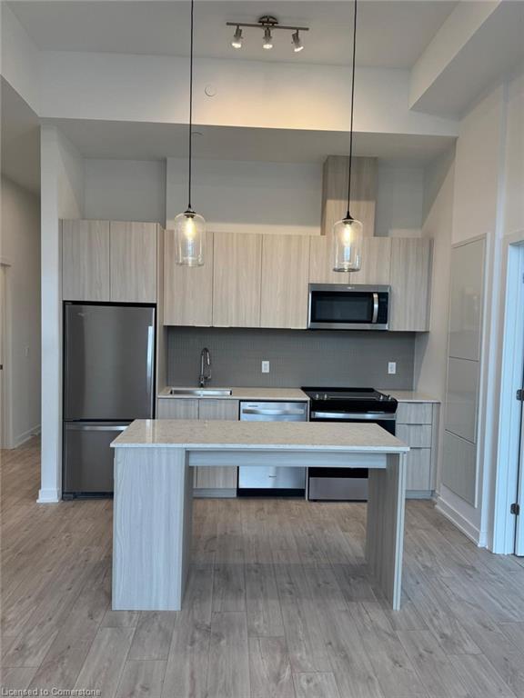 A114-770 Whitlock Avenue Property Photo 1