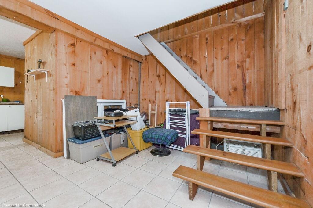 180 Union Street W Property Photo 46