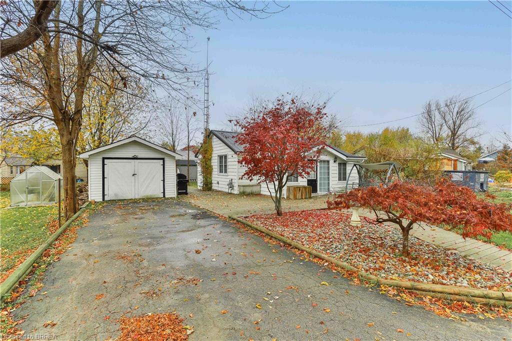 15 Barbara Drive Property Photo 3