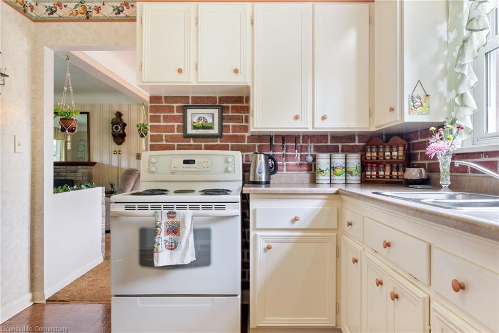 12 Carrington Court Property Photo 6