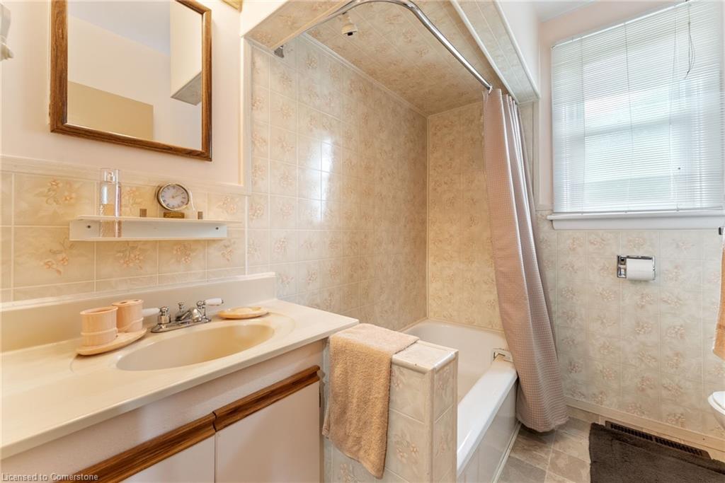 12 Carrington Court Property Photo 17