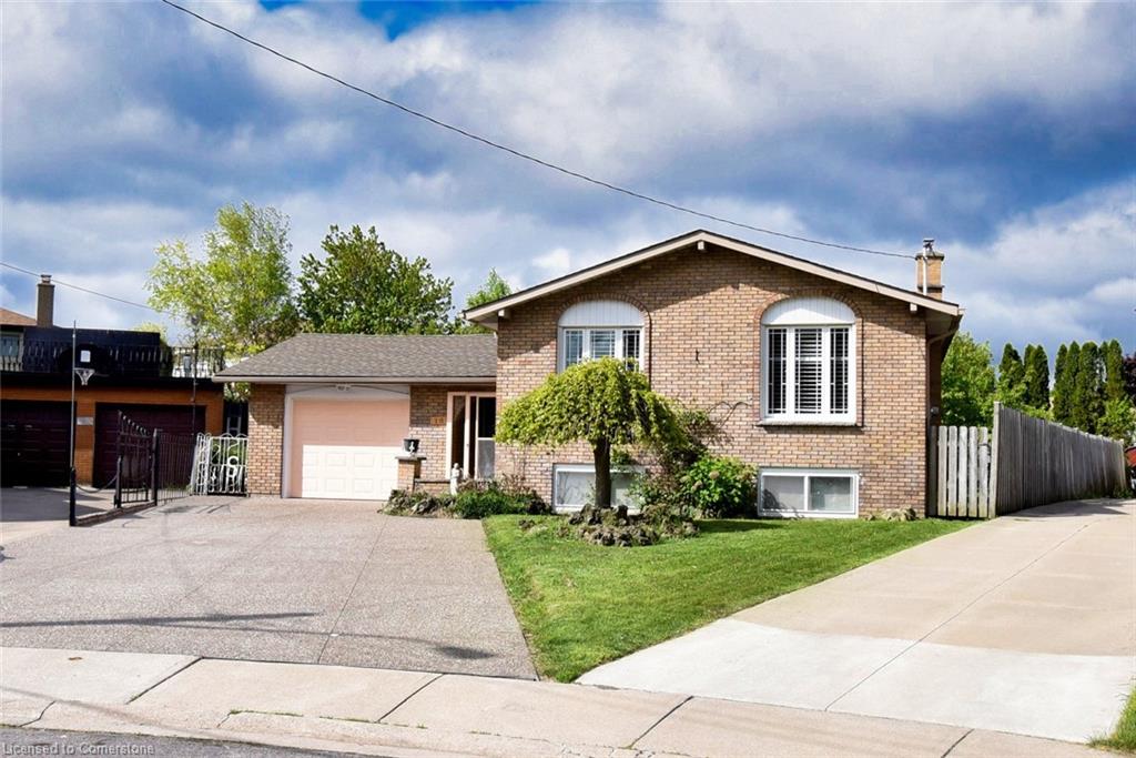 18 Villa Court Property Photo 2