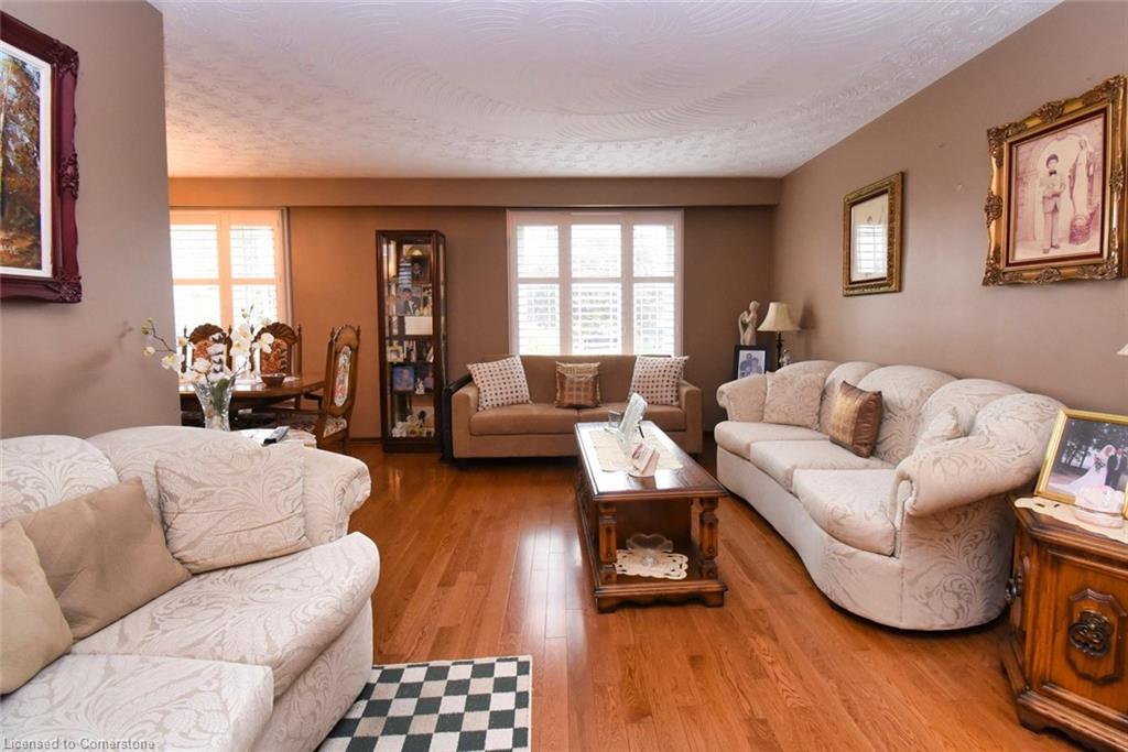 18 Villa Court Property Photo 6