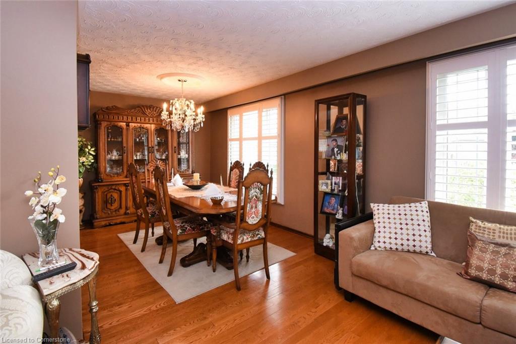 18 Villa Court Property Photo 7