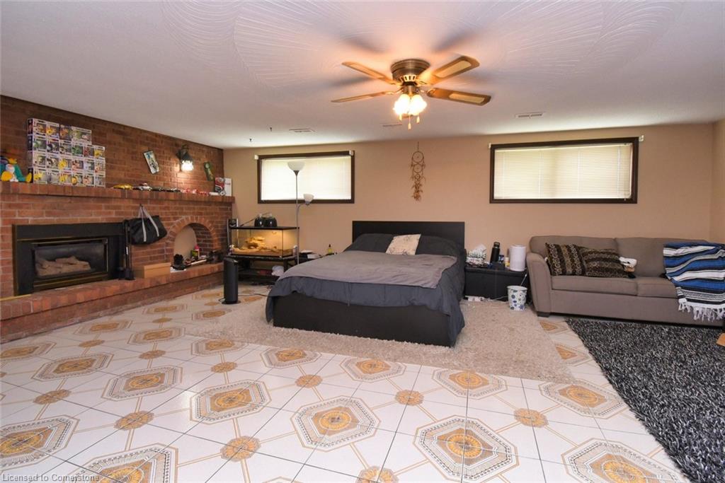 18 Villa Court Property Photo 15