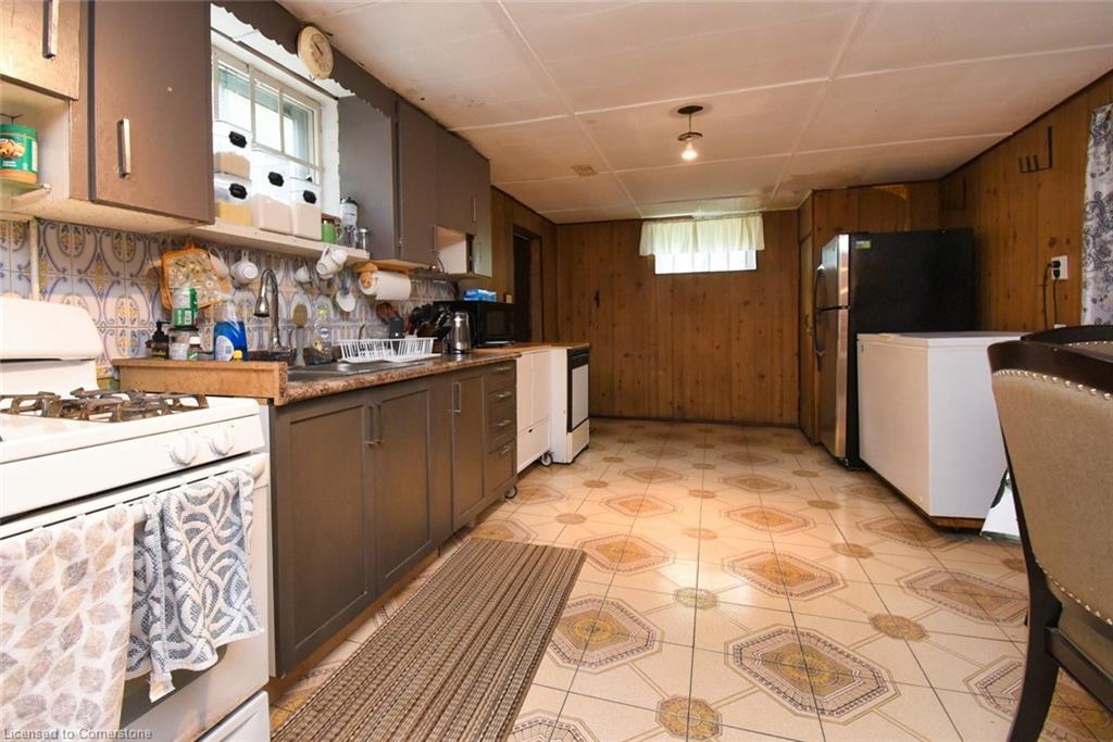 18 Villa Court Property Photo 26
