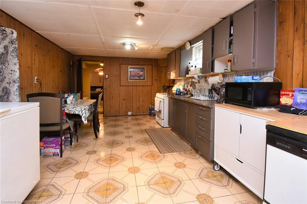 18 Villa Court Property Photo 27