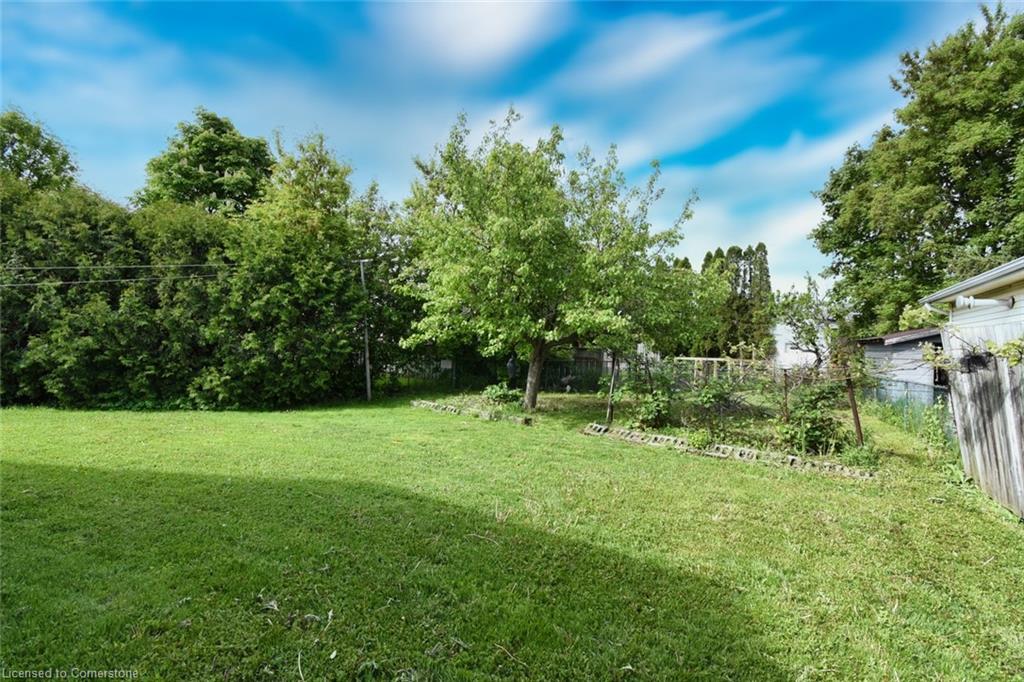 18 Villa Court Property Photo 31