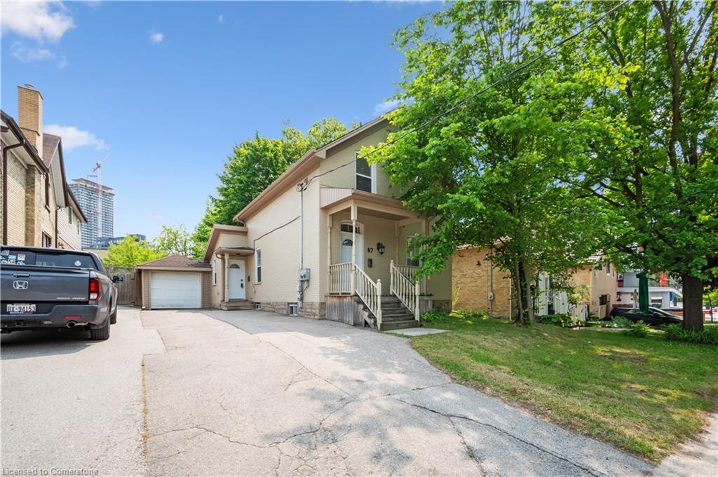 67 Wellington Street N Property Photo 1