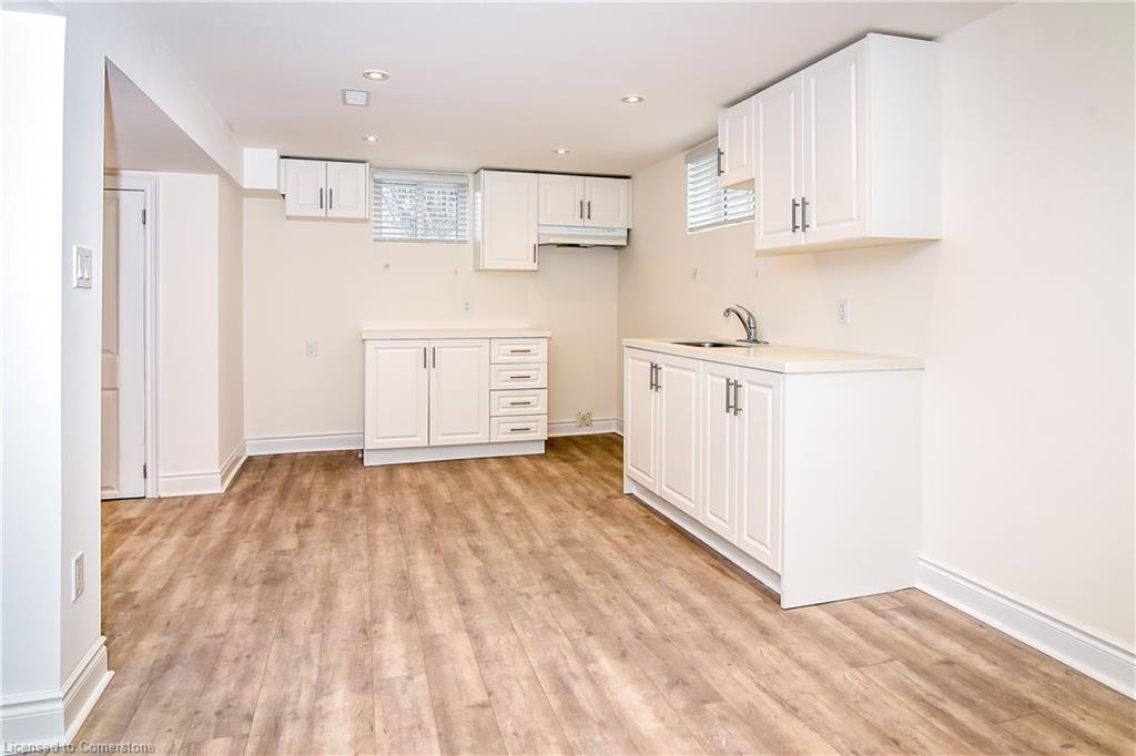 75 Manning Avenue Property Photo 4
