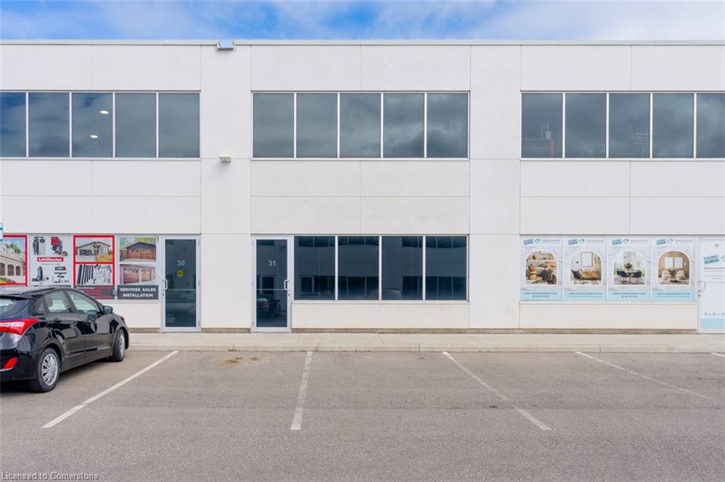 31-54 Steeles Avenue E Property Photo 1