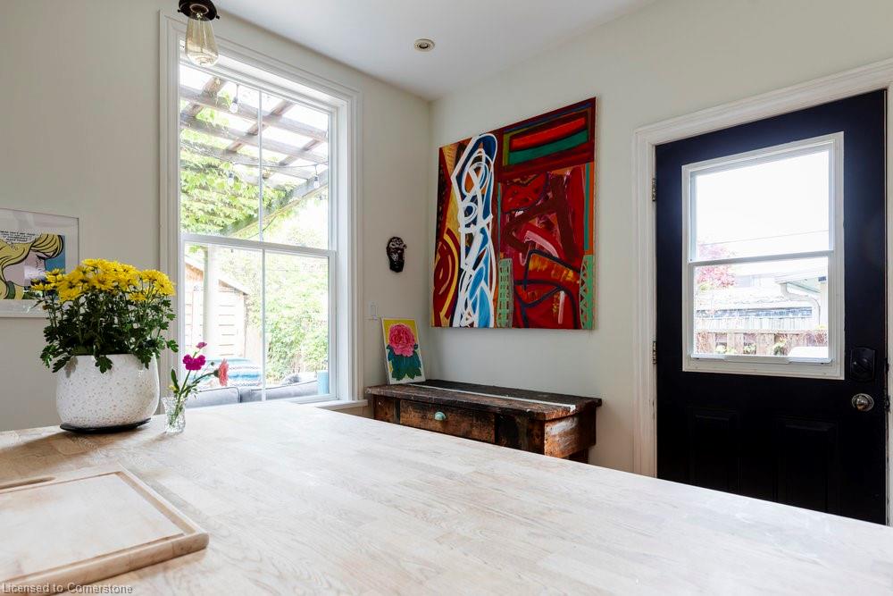 115 Locke Street N Property Photo 22