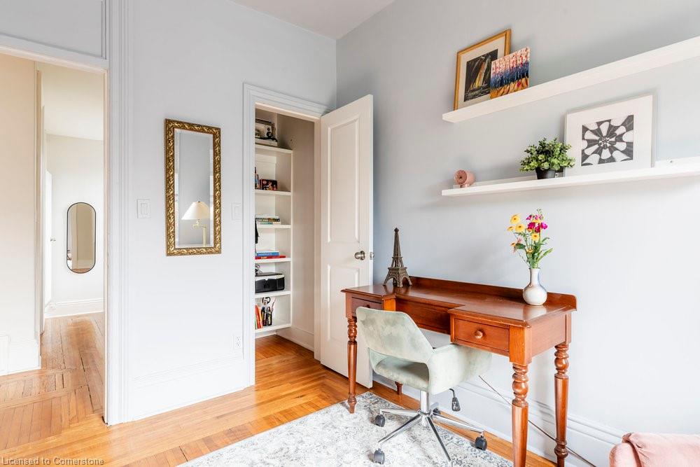 115 Locke Street N Property Photo 29