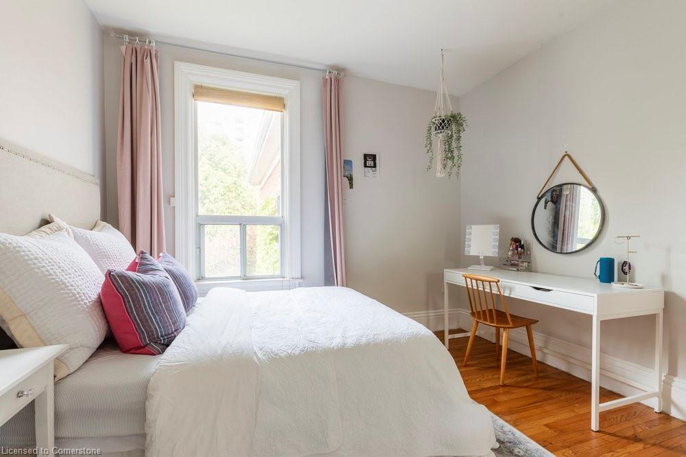 115 Locke Street N Property Photo 31