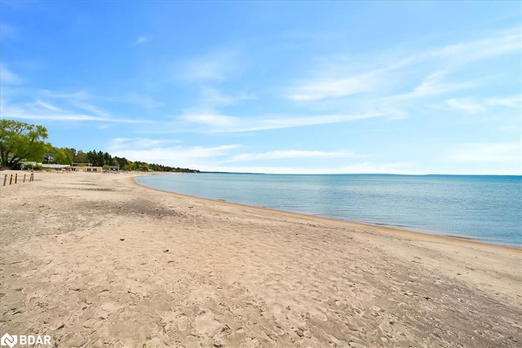 369 Balm Beach Road W Property Photo 10