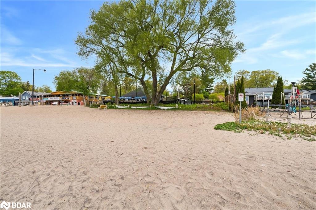369 Balm Beach Road W Property Photo 11