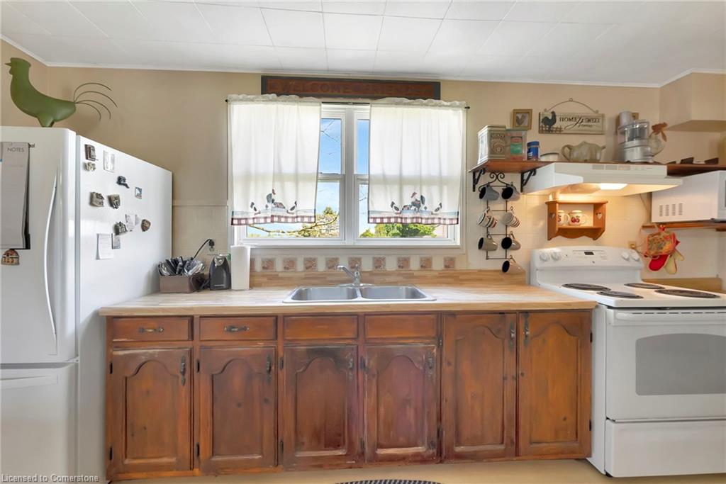 689 Sheffield Road Property Photo 14