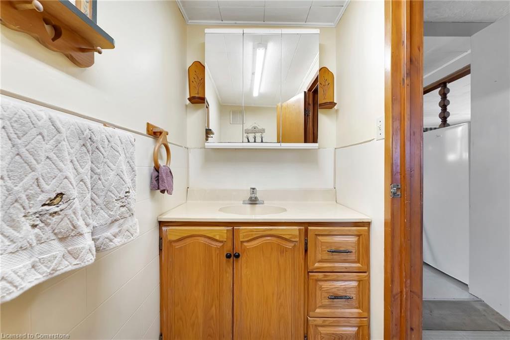 689 Sheffield Road Property Photo 23