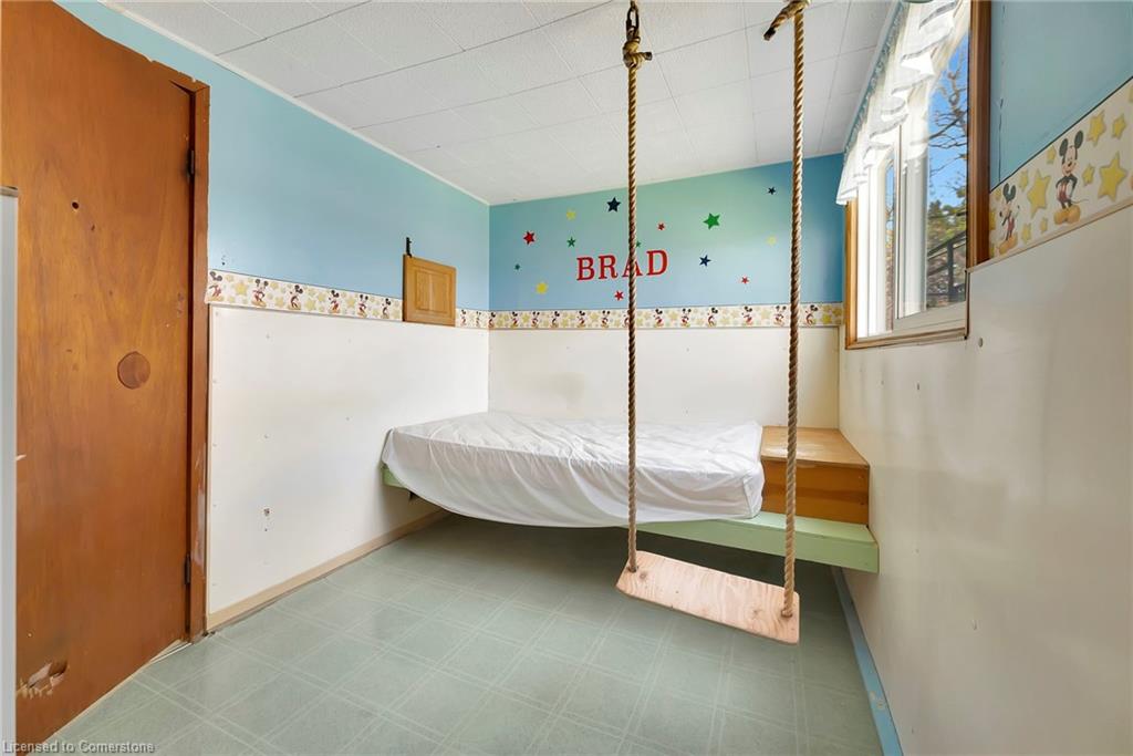 689 Sheffield Road Property Photo 23
