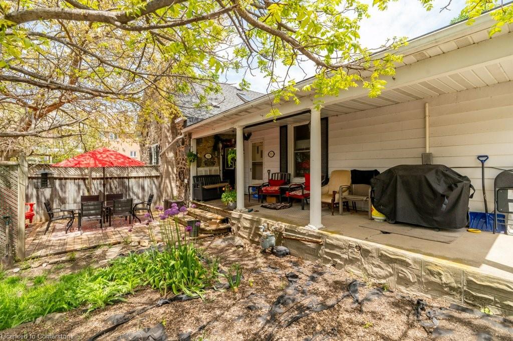 31 Bruce Street Property Photo 35