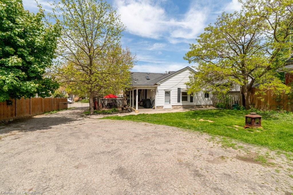 31 Bruce Street Property Photo 38
