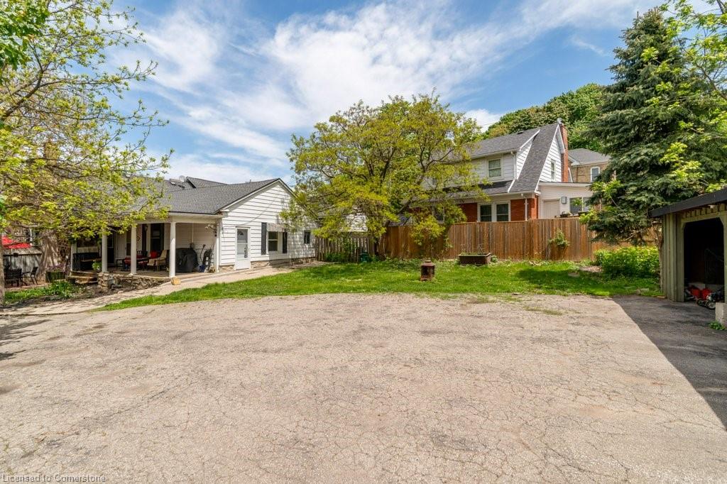 31 Bruce Street Property Photo 39