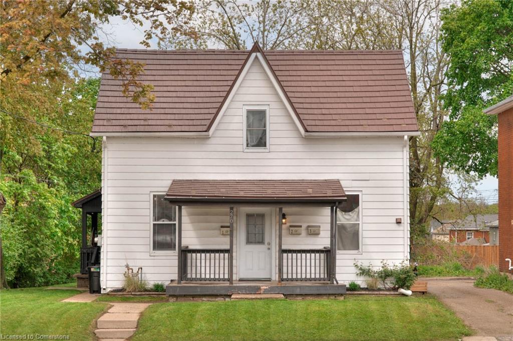 270 Water Street N Property Photo 1