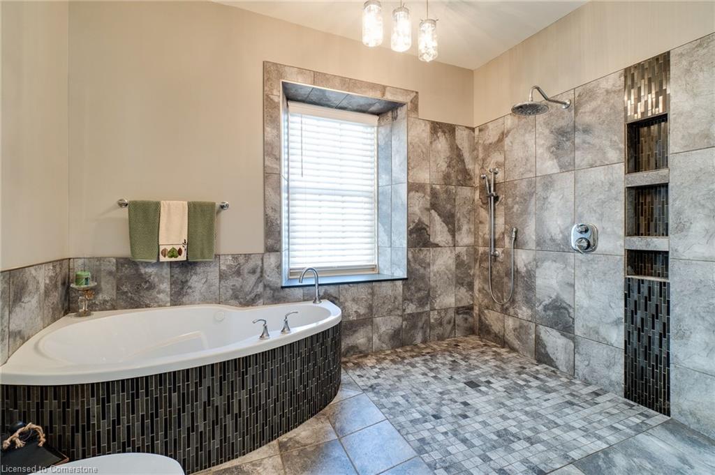 2 & 4 Warnock Street Property Photo 16