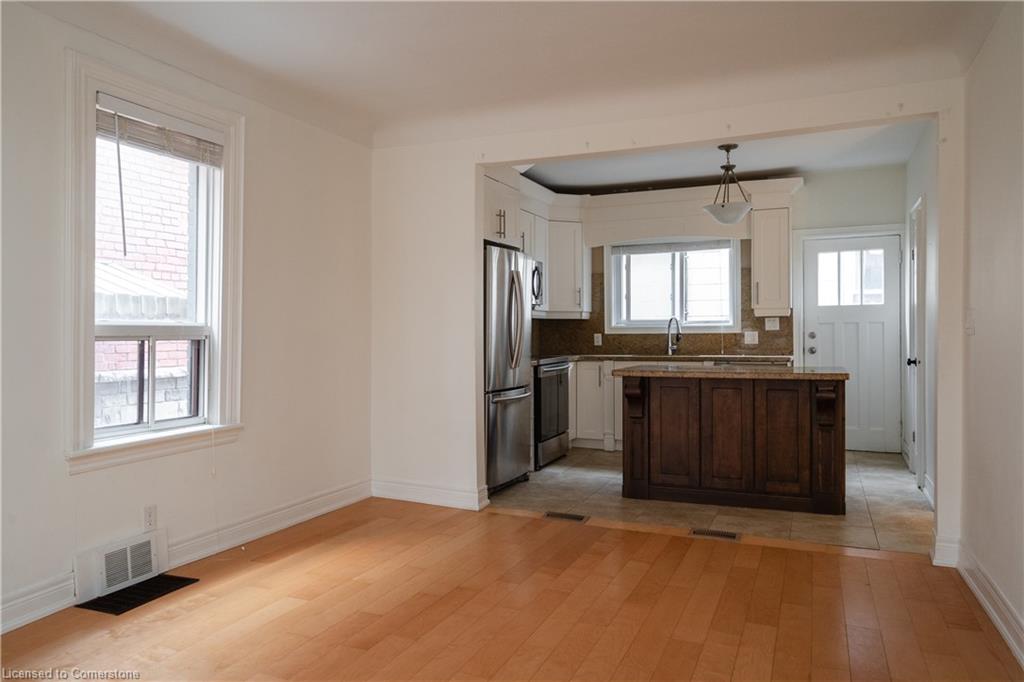 29 Case Street Property Photo 12