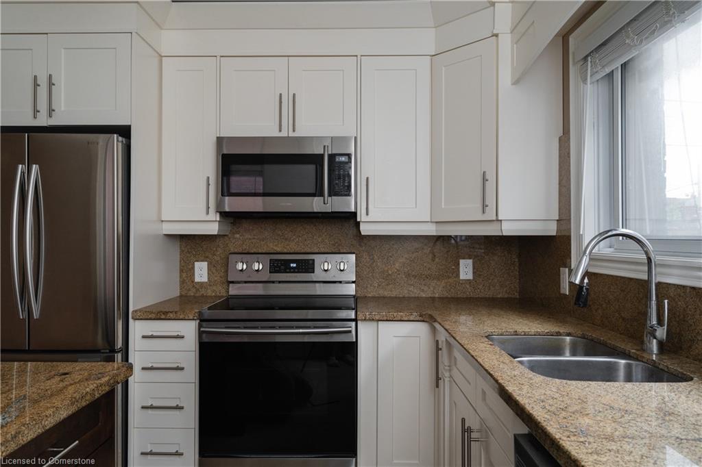 29 Case Street Property Photo 16