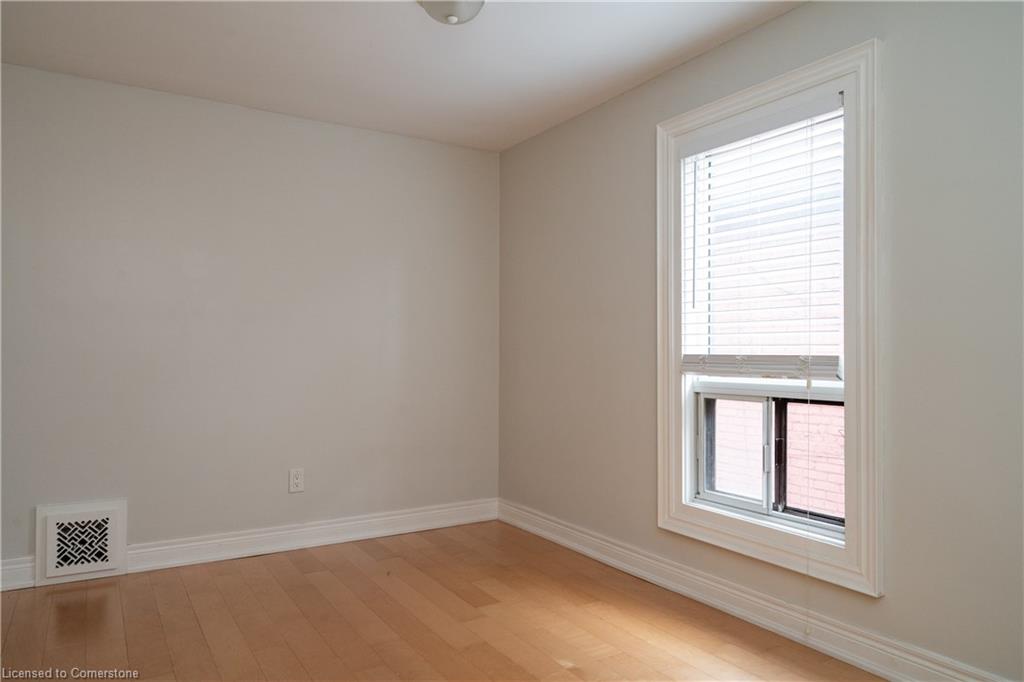 29 Case Street Property Photo 22