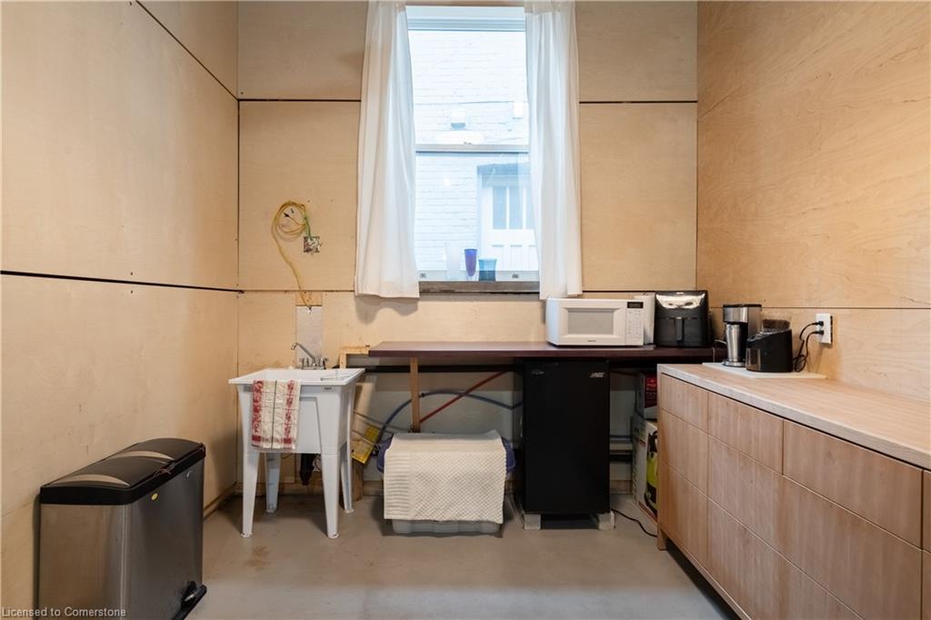 29 Case Street Property Photo 38