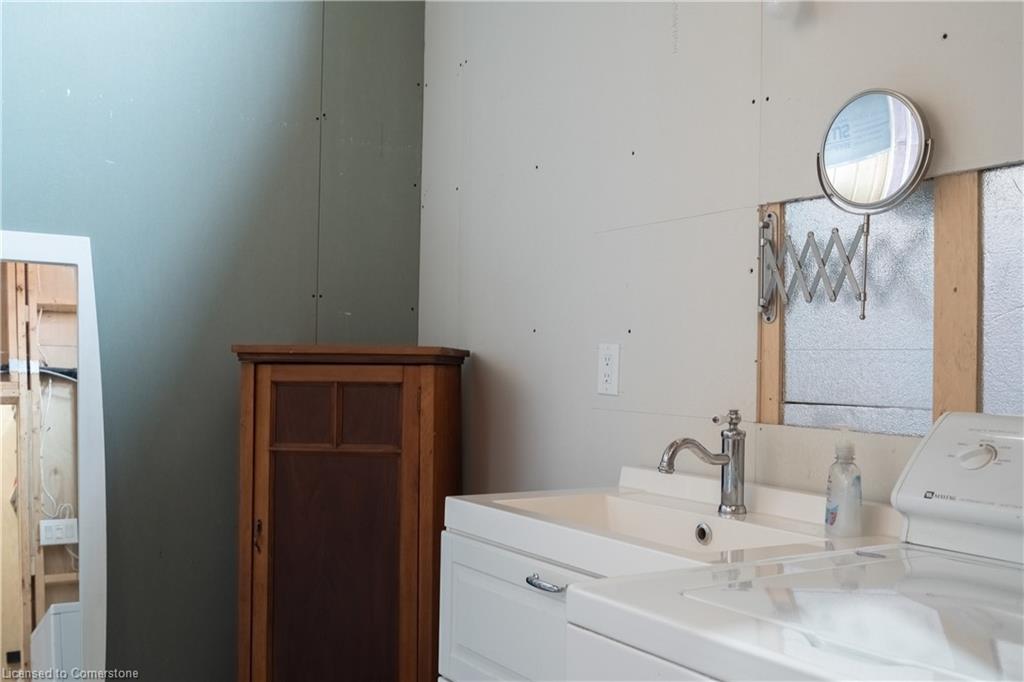 29 Case Street Property Photo 43