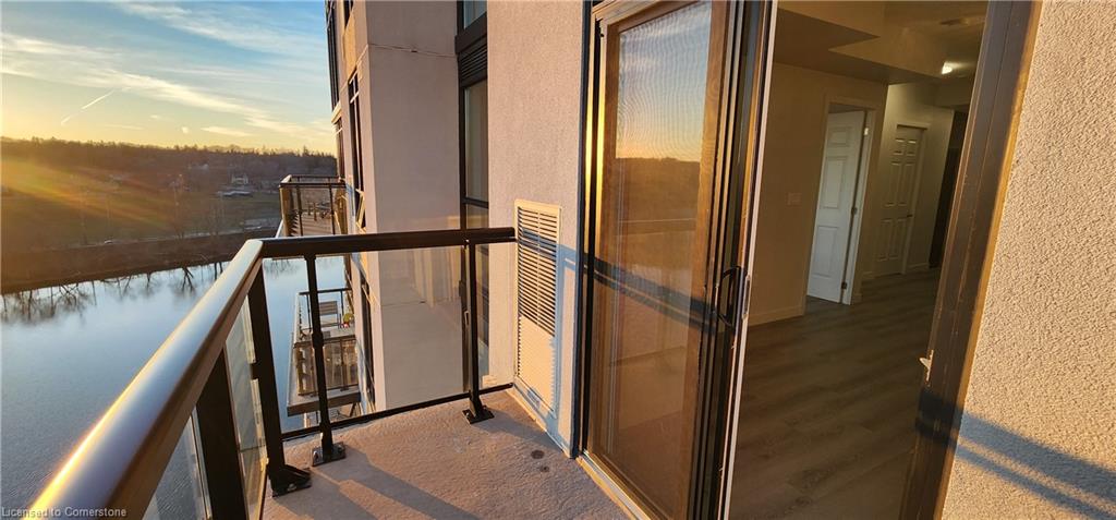 1006-150 Water Street N Property Photo 26