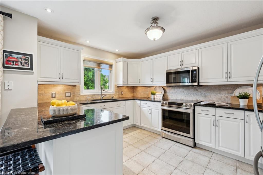 65 Winifred Street Property Photo 12