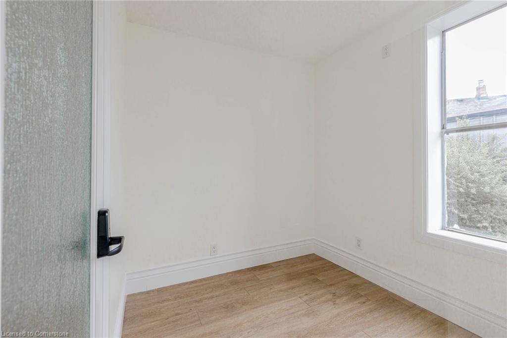 86 Cedar Street Property Photo 4