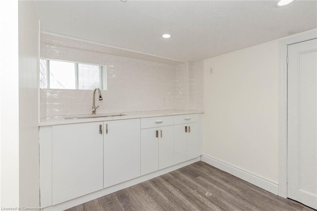 86 Cedar Street Property Photo 24