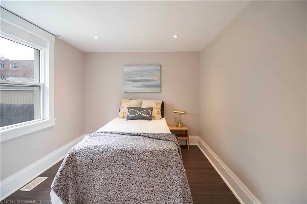 10 Manning Street Property Photo 19