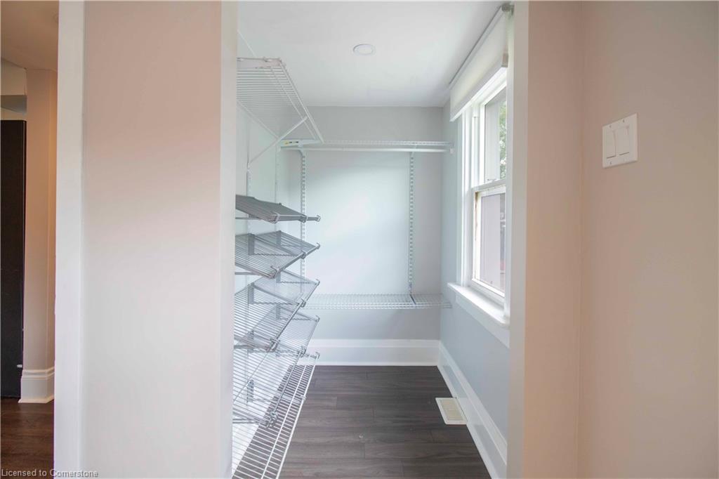 10 Manning Street Property Photo 22